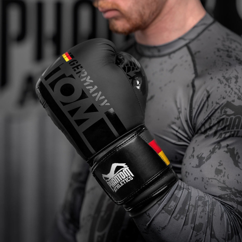 Перчатки для бокса Phantom Germany Black 12 унций (Бинты 4м. в подарок)