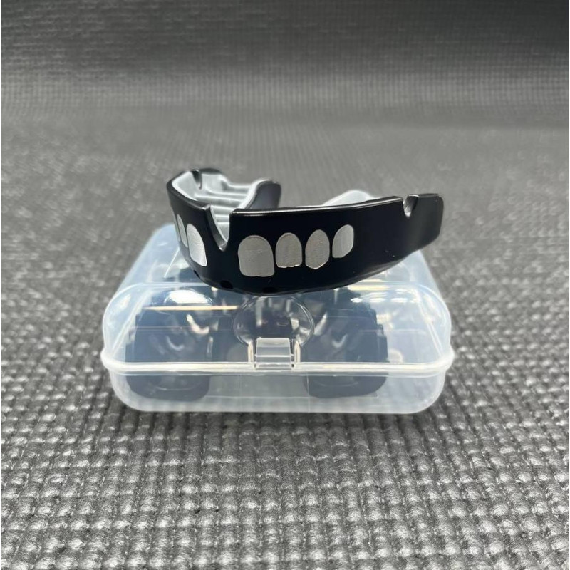 Капа OPRO Silver доросла (вік 11+) Grillz Black/Silver (art.102502013)