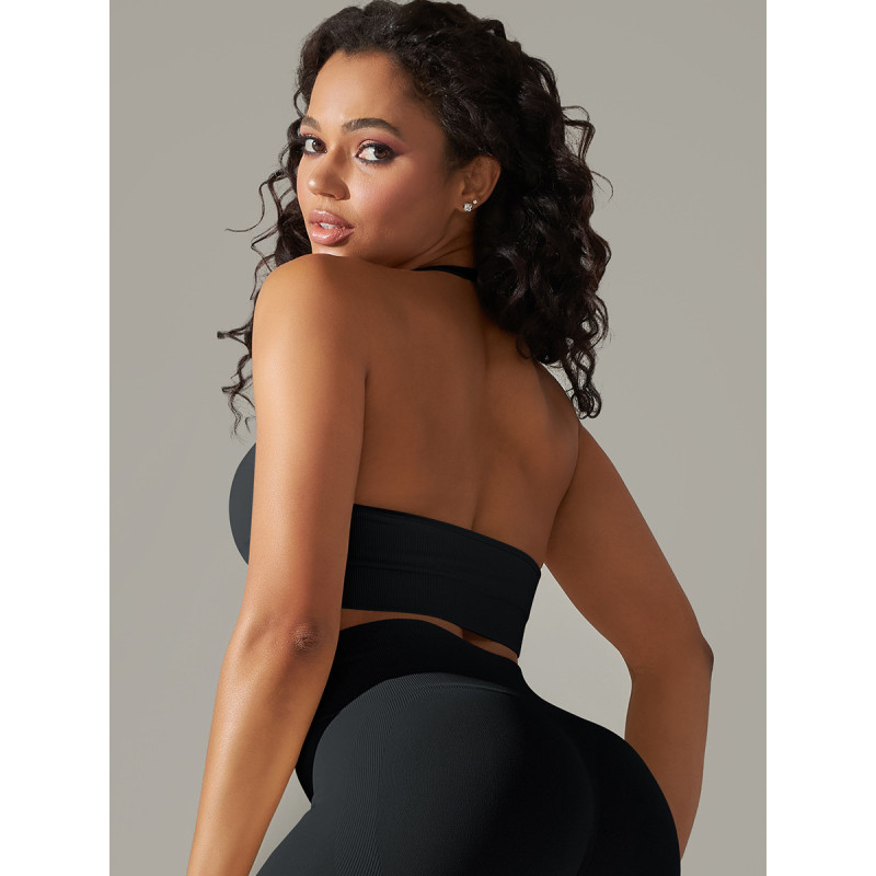 Спортивний топ з чашками - Колір: Чорний
